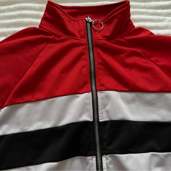 Zip Up Sweater - Picture 2 of 3